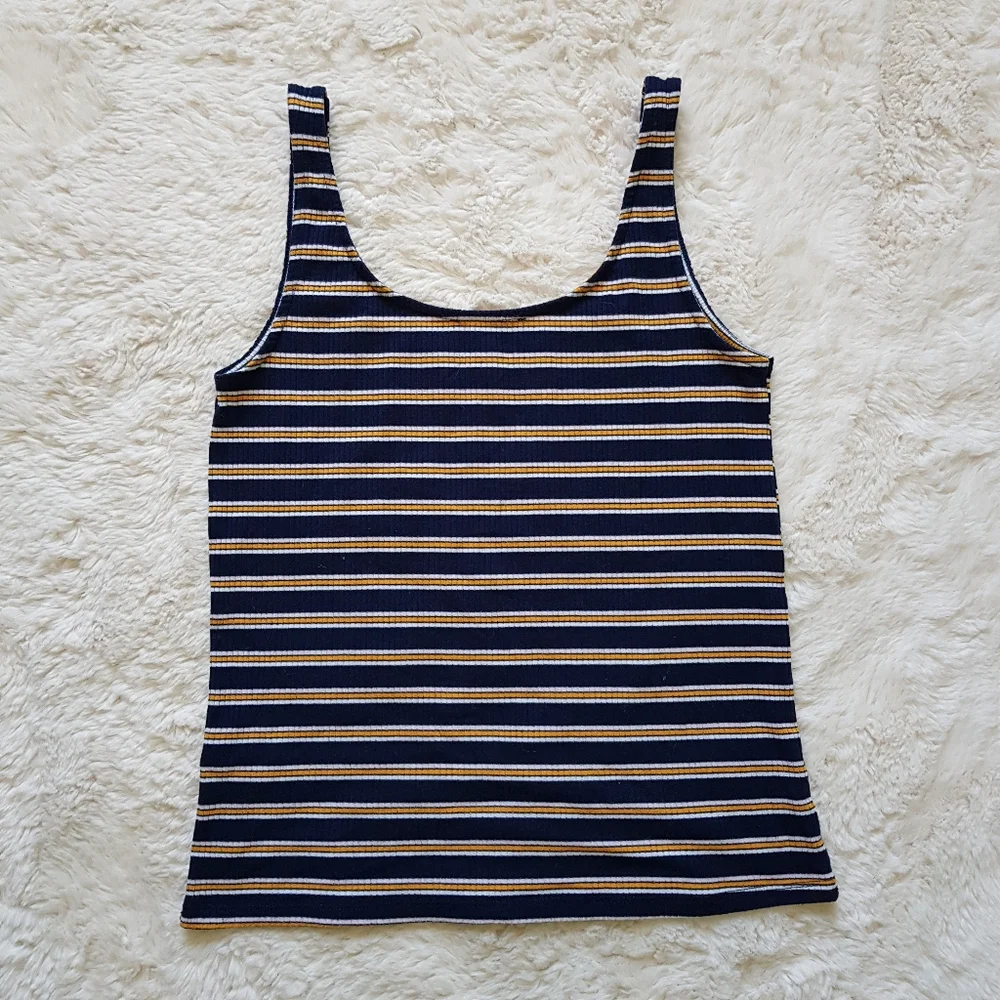 Cute stripe vest/tank top - Picture 1 of 4